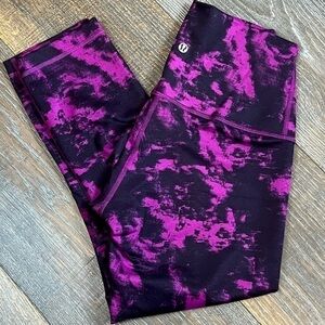 Lululemon - ‘Purple/Navy Crop’ leggings. SZ:6 (see note). EUC Firm!
